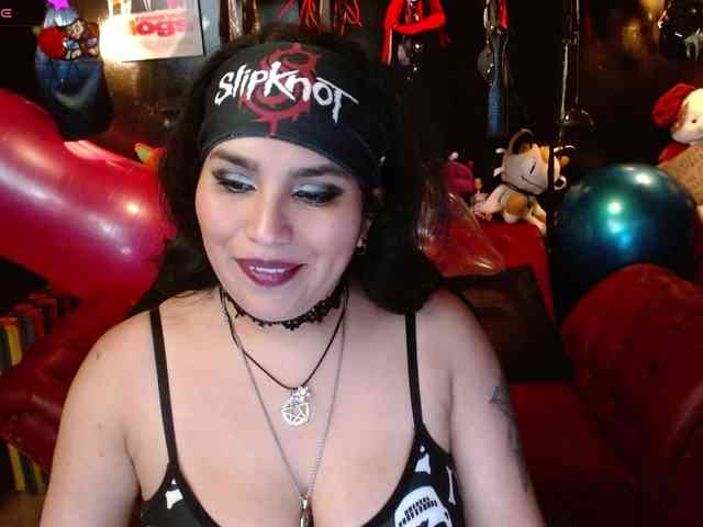 Kureijihentai webcam