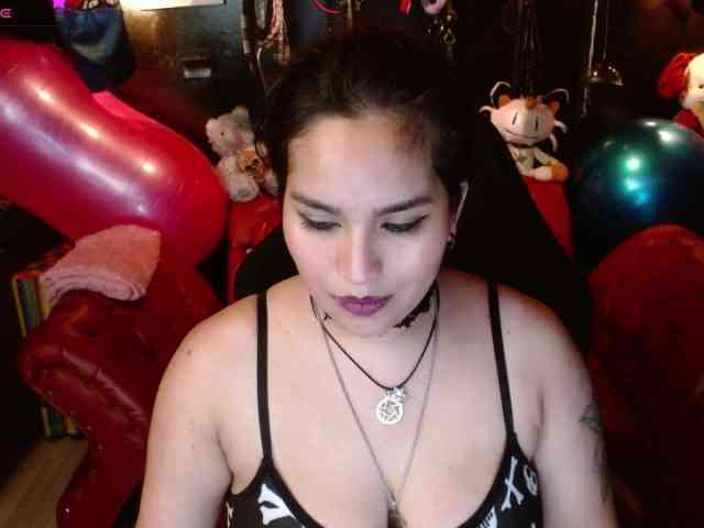 Kureijihentai webcam