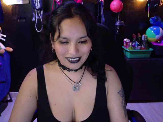 Kureijihentai webcam