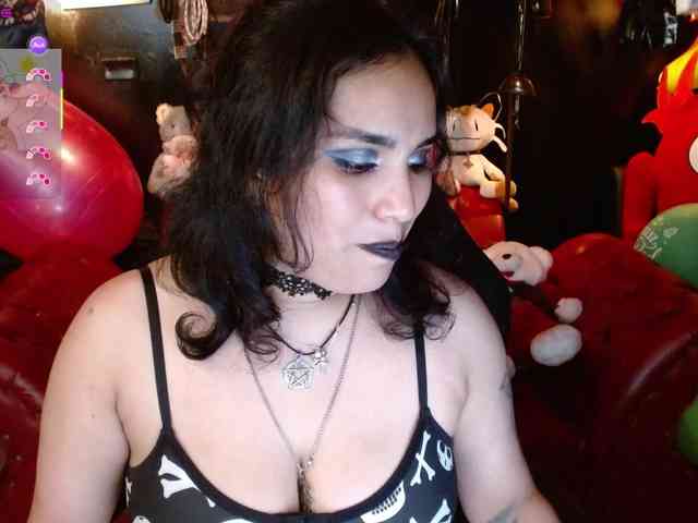 Kureijihentai webcam