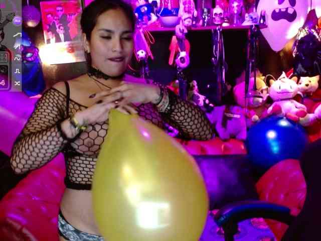 Kureijihentai Live Webcam on BongaCams