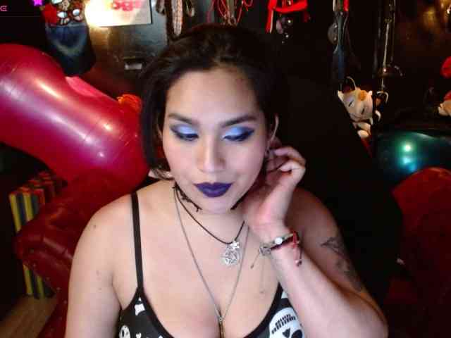 Kureijihentai webcam