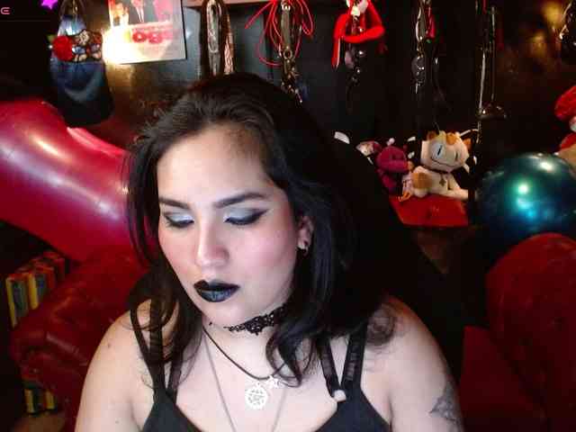 Kureijihentai webcam