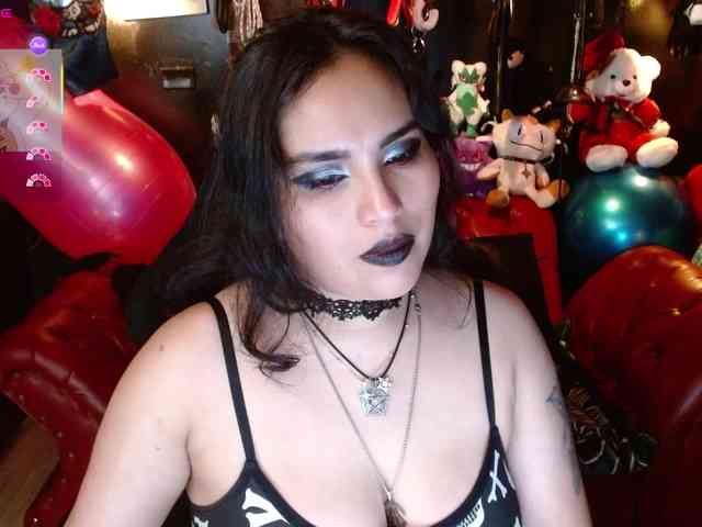 Kureijihentai webcam