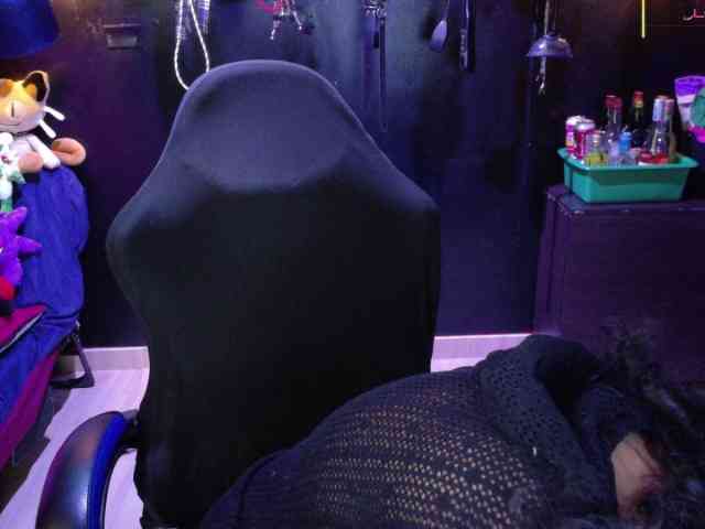 Kureijihentai webcam