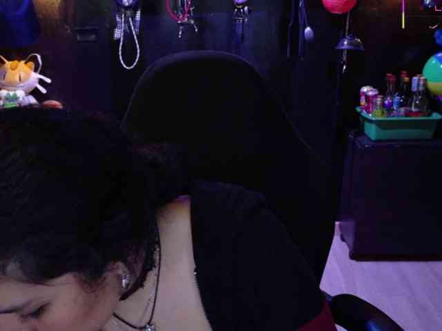 Kureijihentai webcam