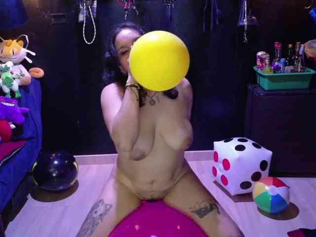 Kureijihentai webcam