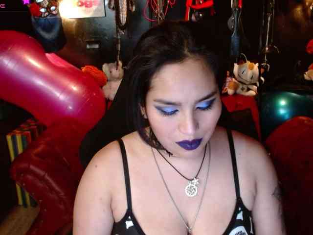 Kureijihentai webcam