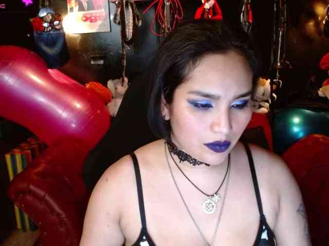 Kureijihentai webcam