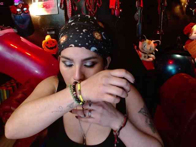 Kureijihentai webcam