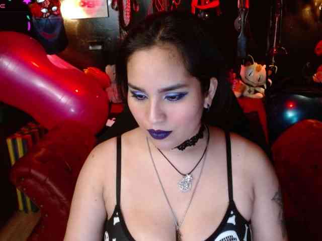 Kureijihentai webcam