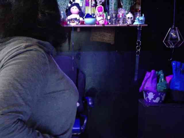 Kureijihentai webcam