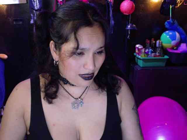 Kureijihentai webcam