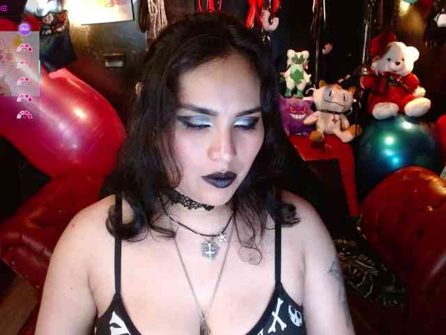 Kureijihentai webcam