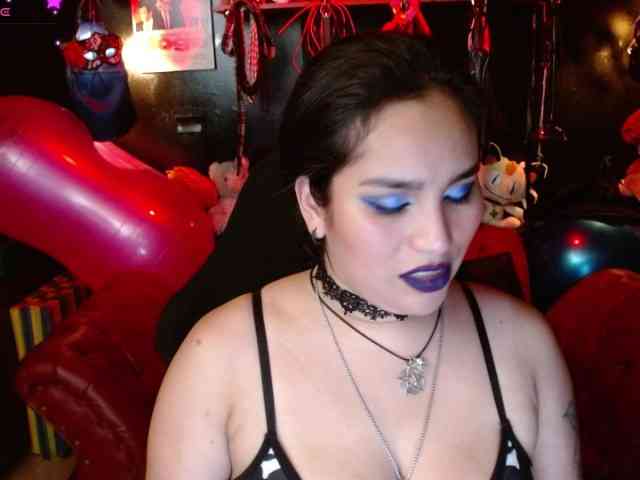 Kureijihentai webcam