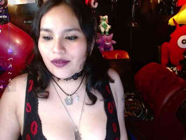 Kureijihentai webcam