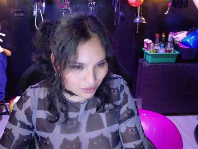 Kureijihentai webcam