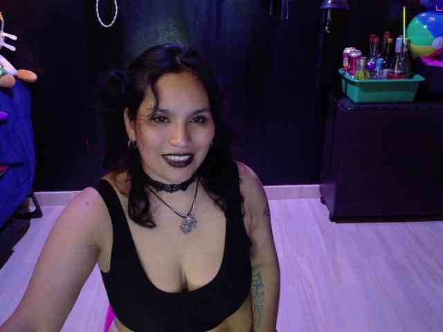 Kureijihentai webcam