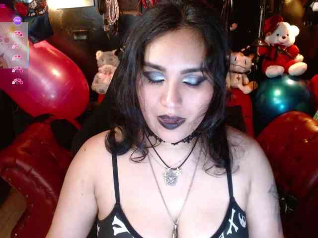 Kureijihentai webcam