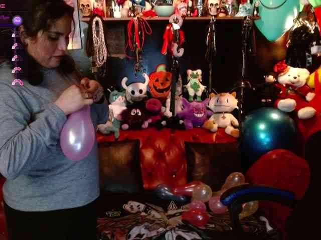 Kureijihentai webcam