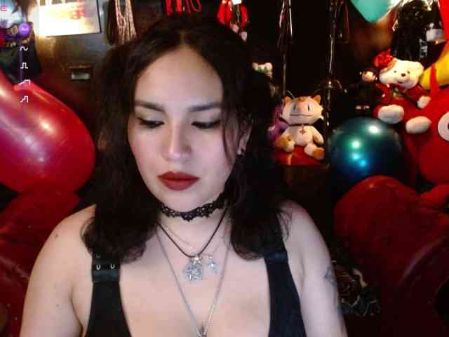 Kureijihentai webcam