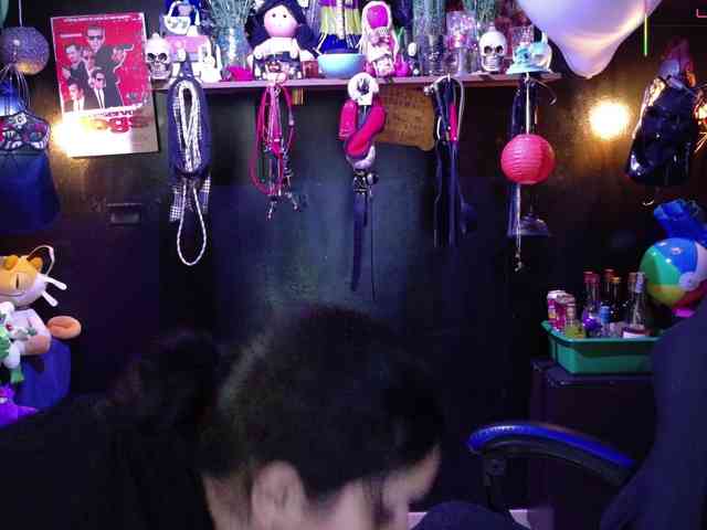 Kureijihentai webcam