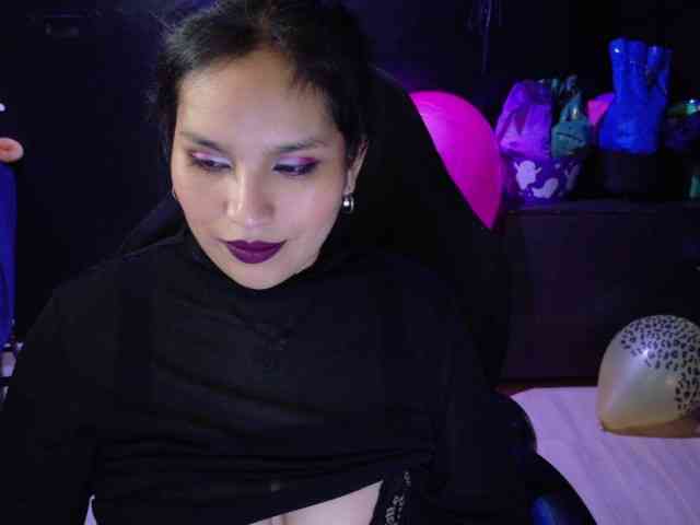 Kureijihentai webcam