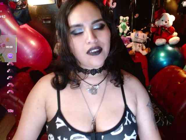 Kureijihentai webcam