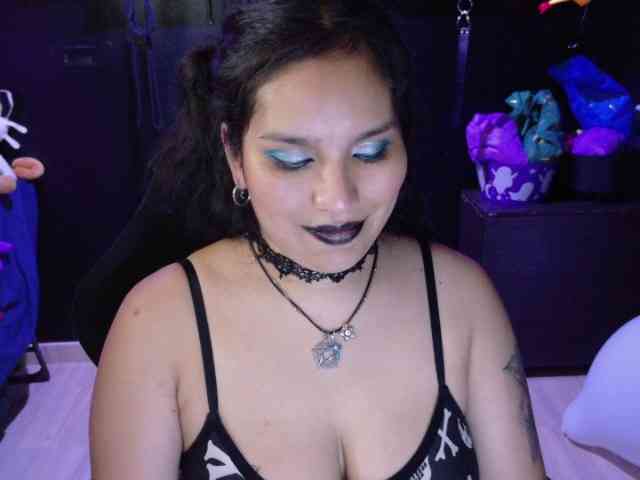 Kureijihentai webcam