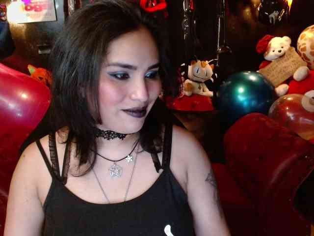 Kureijihentai webcam