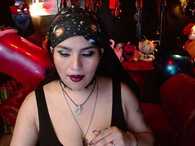 Kureijihentai webcam