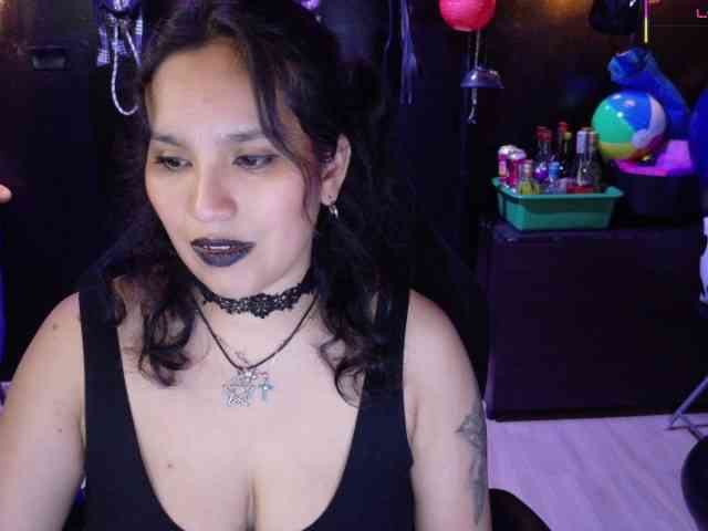 Kureijihentai webcam