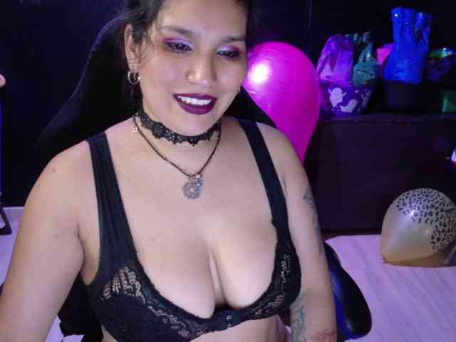 Kureijihentai webcam