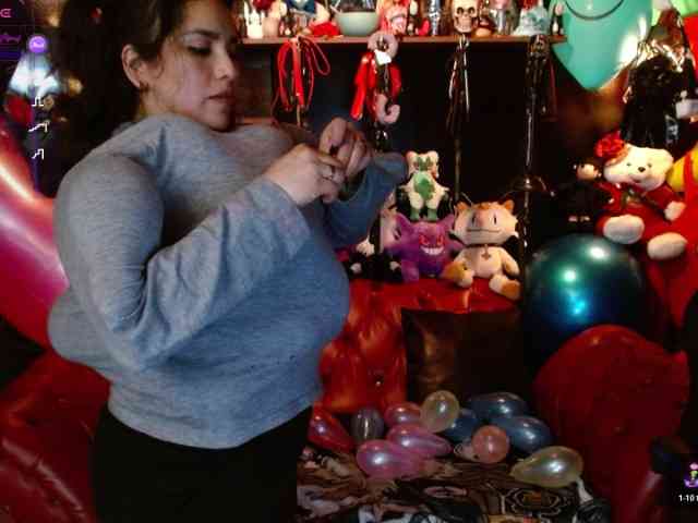 Kureijihentai webcam