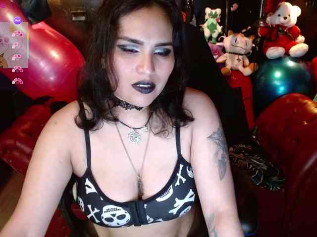 Kureijihentai webcam