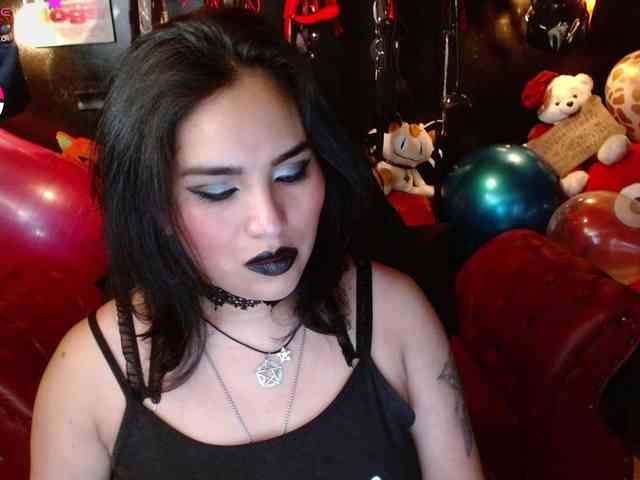 Kureijihentai webcam