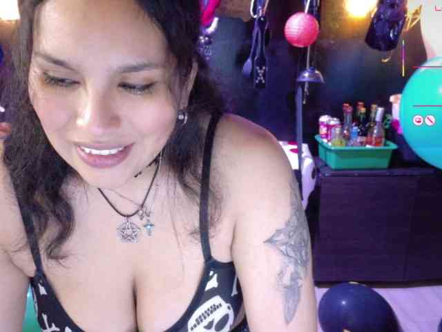 Kureijihentai webcam