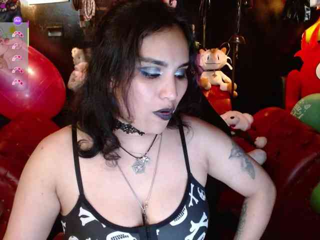 Kureijihentai webcam