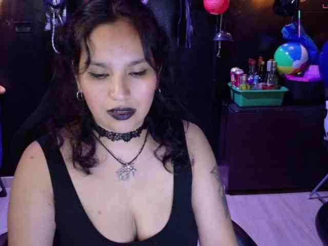 Kureijihentai webcam