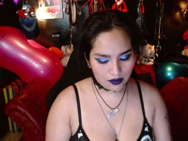 Kureijihentai webcam