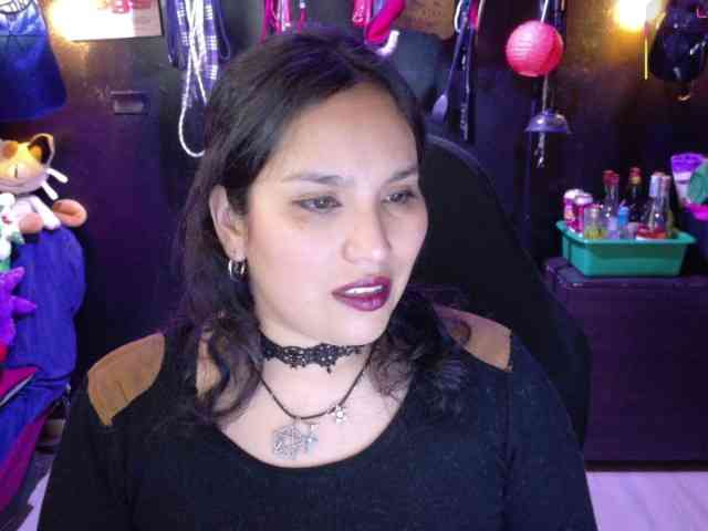 Kureijihentai webcam