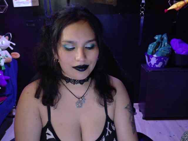 Kureijihentai webcam