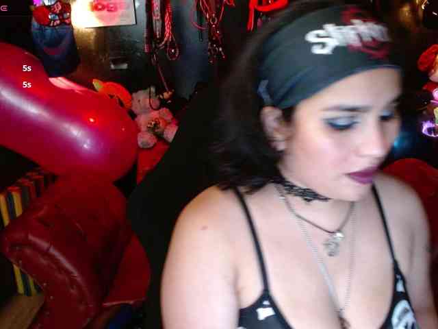 Kureijihentai webcam