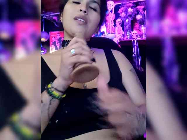 Kureijihentai webcam