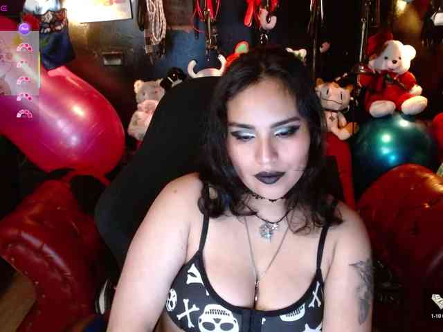 Kureijihentai webcam