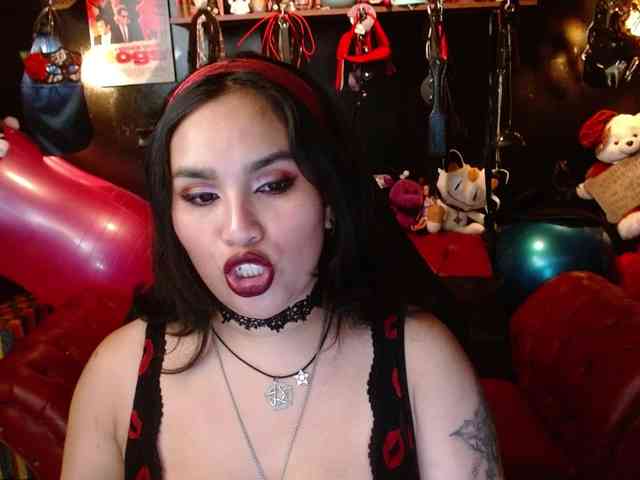 Kureijihentai webcam