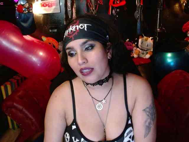 Kureijihentai webcam