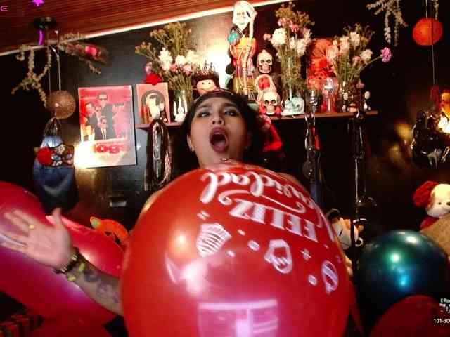 Kureijihentai webcam