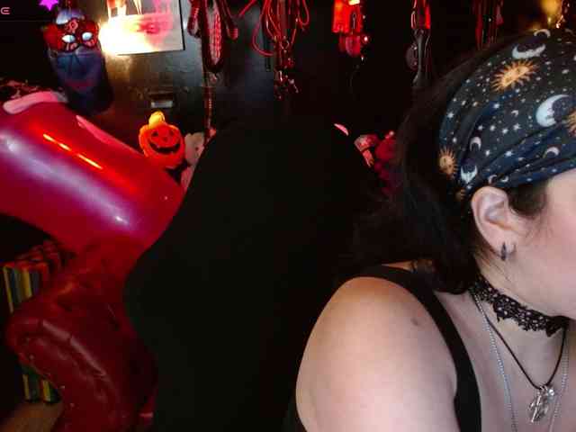 Kureijihentai webcam