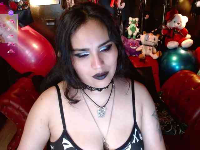 Kureijihentai webcam